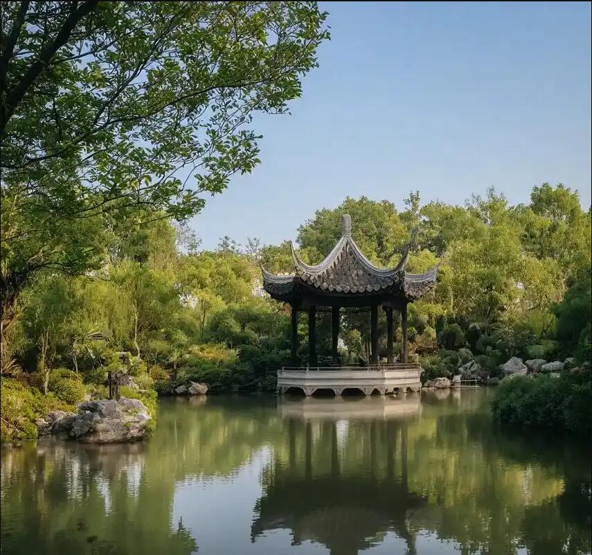 邵阳大祥赤裸餐饮有限公司